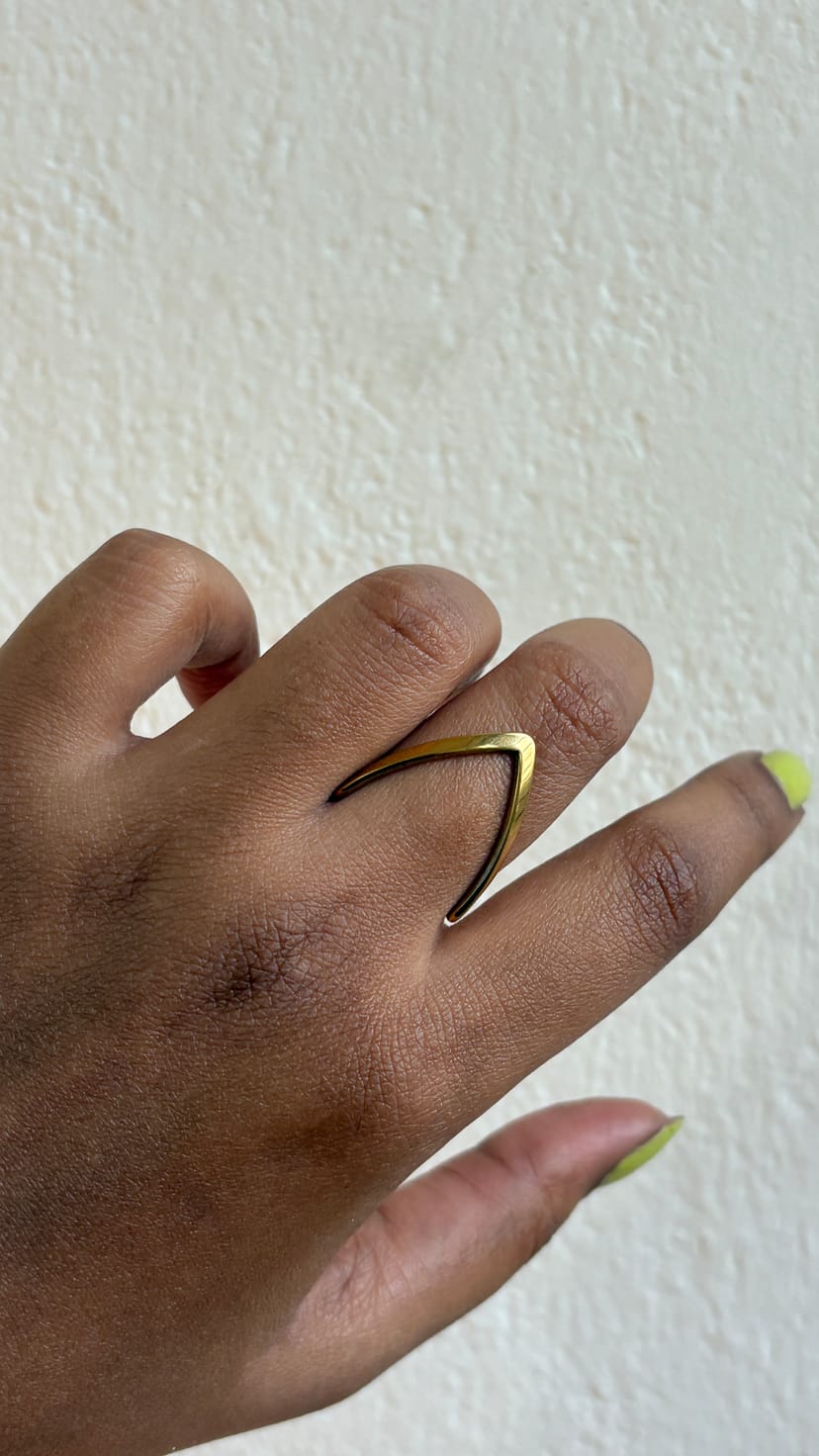 V ring